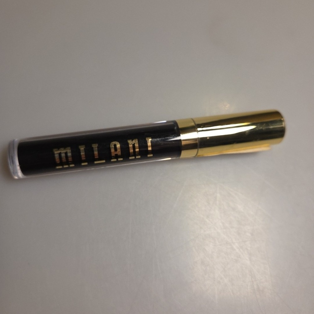 Milani Stay Put‎ Black Lipstick 230 0.1 FL Oz